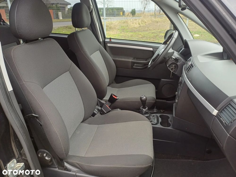 Opel Meriva - 9