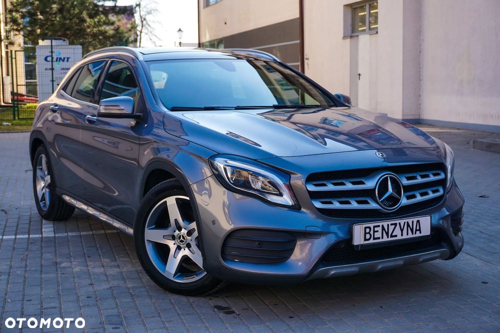 Mercedes-Benz GLA 200 7G-DCT AMG Line - 1