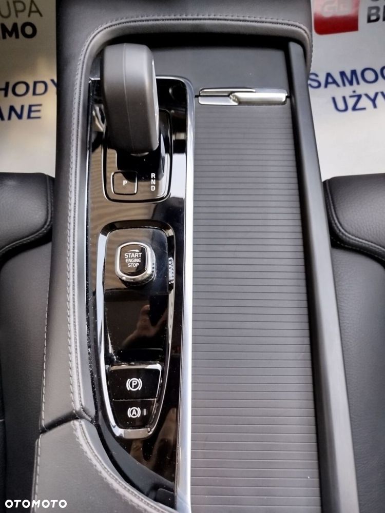 Volvo V90 Cross Country B6 B AWD Ultimate - 23
