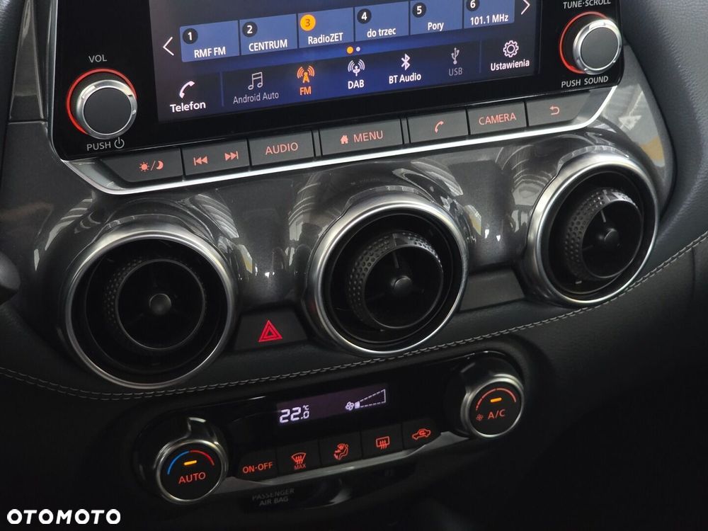 Nissan Juke 1.0 DIG-T N-Connecta DCT - 13