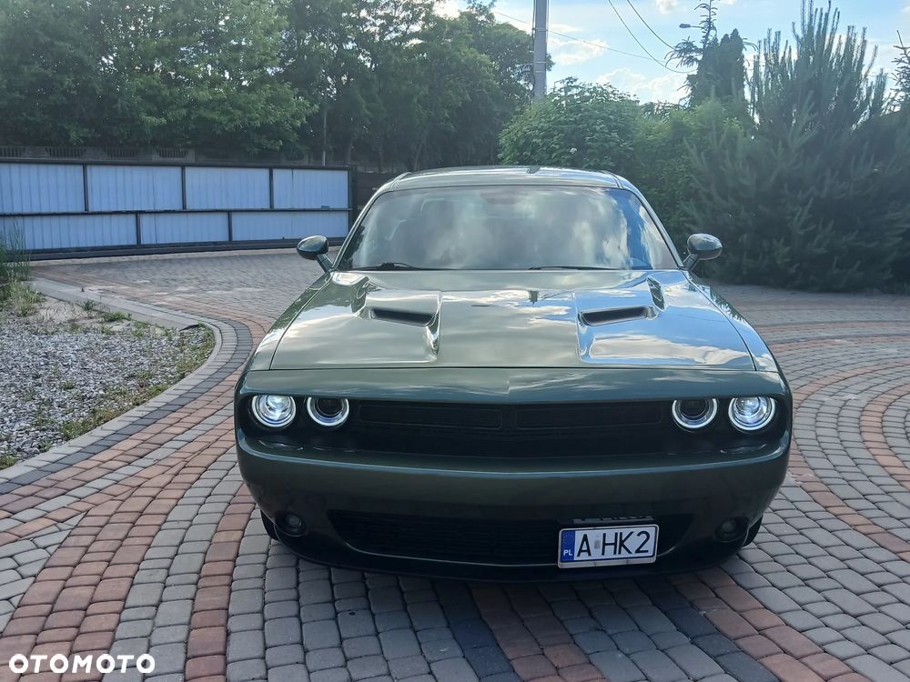 Dodge Challenger 3.6 SXT - 3