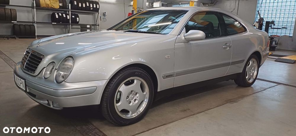 Mercedes-Benz CLK - 2