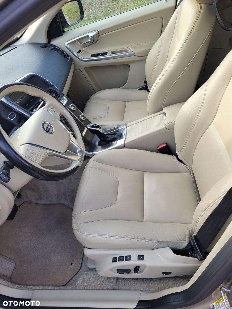 Volvo XC 60 - 16