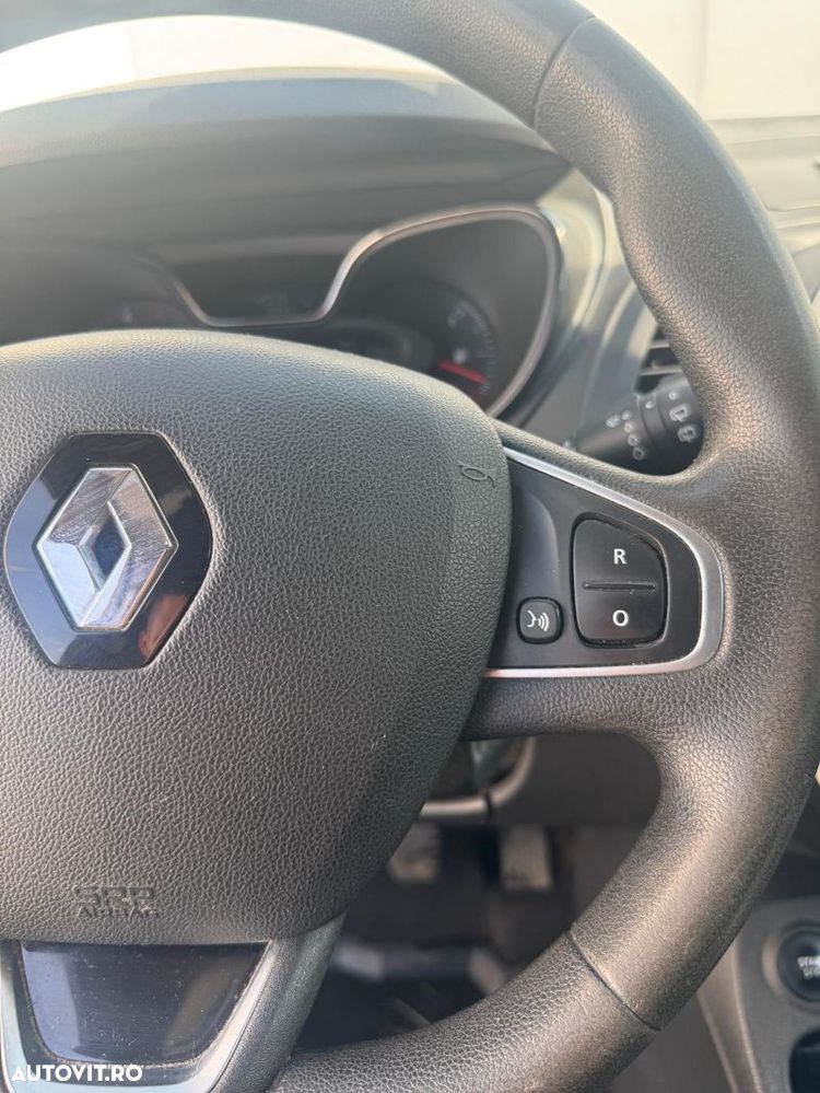 Renault Captur - 19