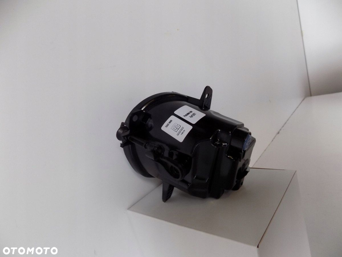BMW 1, 2, 3, 4 F20 F30 Halogen LED Prawy 4388 - 7