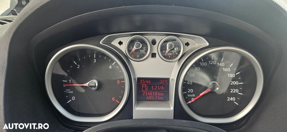 Ford Kuga 2.0 TDCi 2x4 Trend - 6