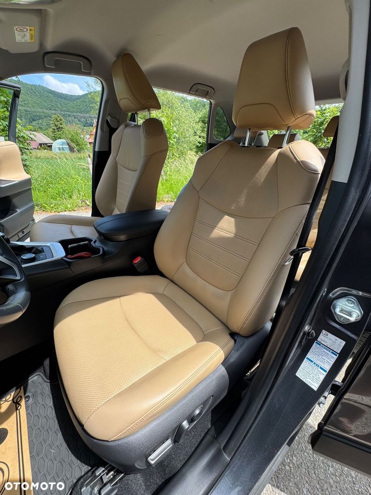 Toyota RAV4 - 11