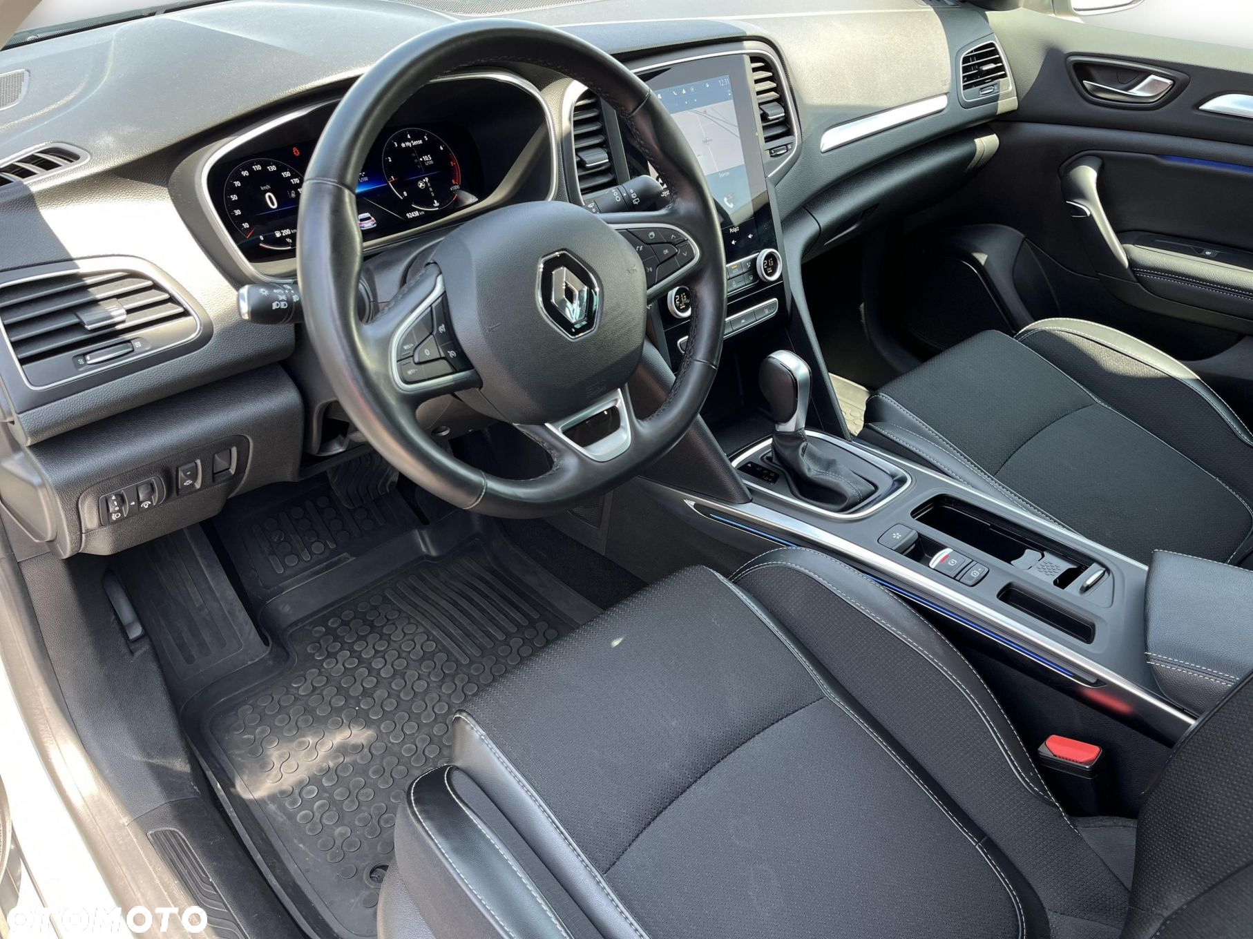 Renault Megane 1.3 TCe FAP Techno EDC - 9