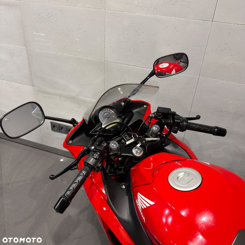 Honda CBR - 12