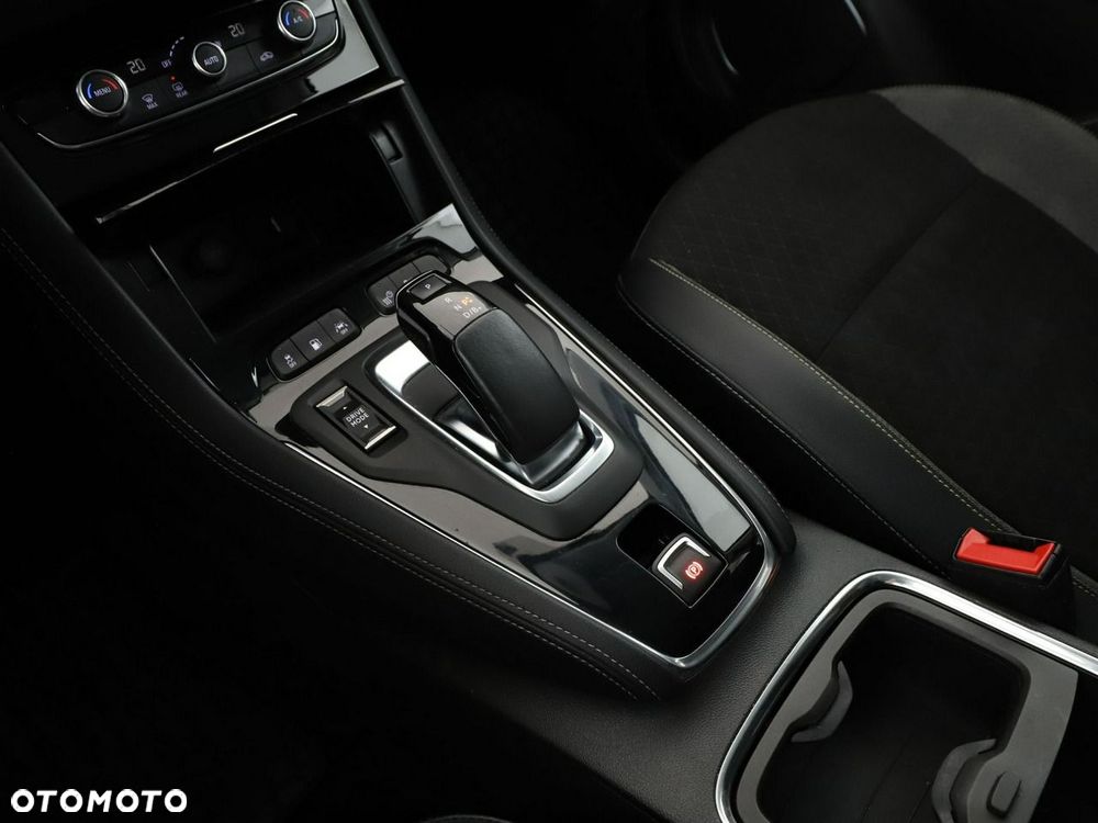 Opel Grandland X Plug-in-Hybrid4 1.6 DI Start/Stop INNOVATION - 32