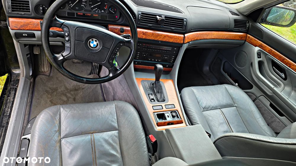 BMW Seria 7 - 7