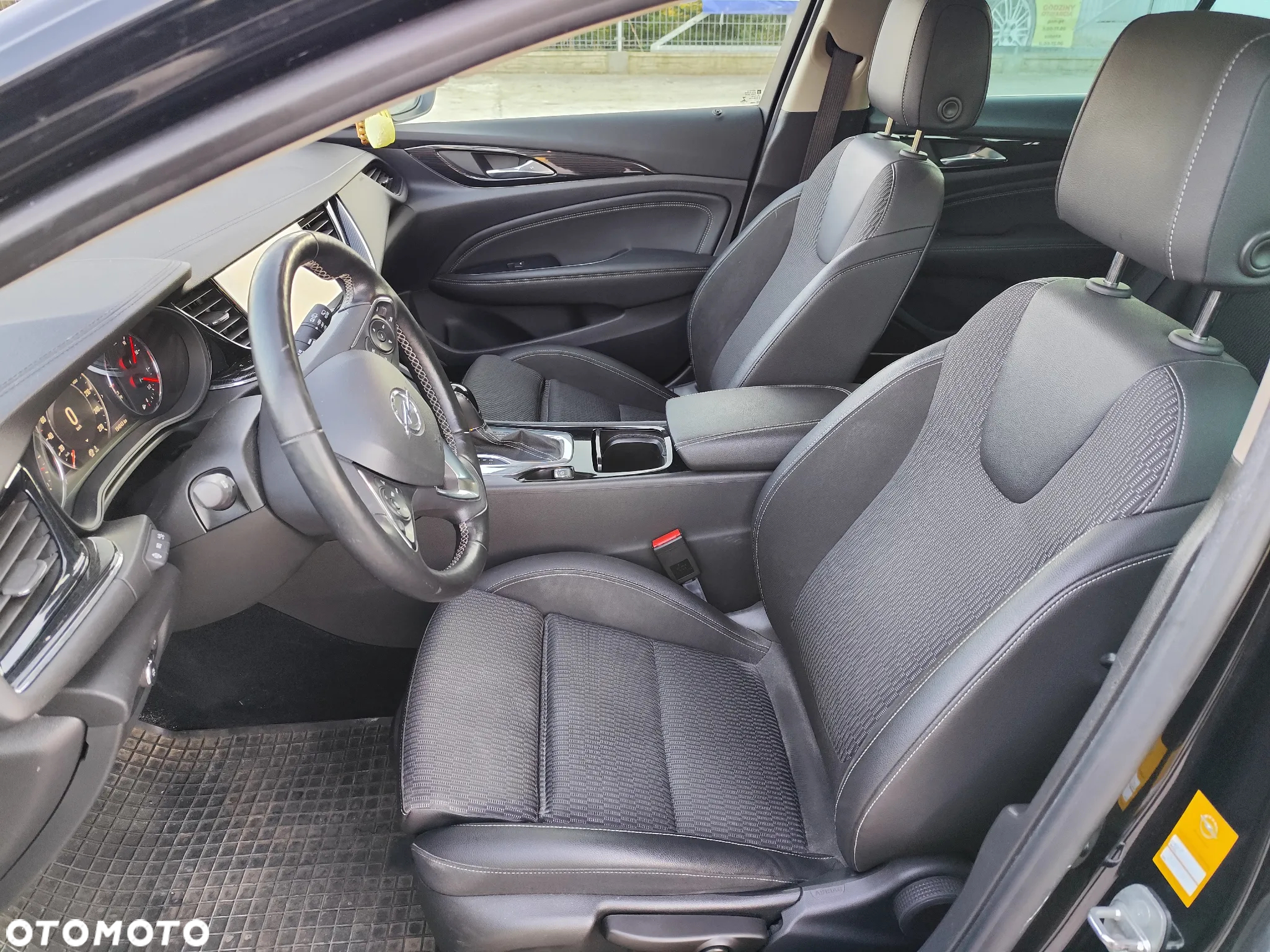 Opel Insignia 2.0 CDTI automatik Business Innovation - 30