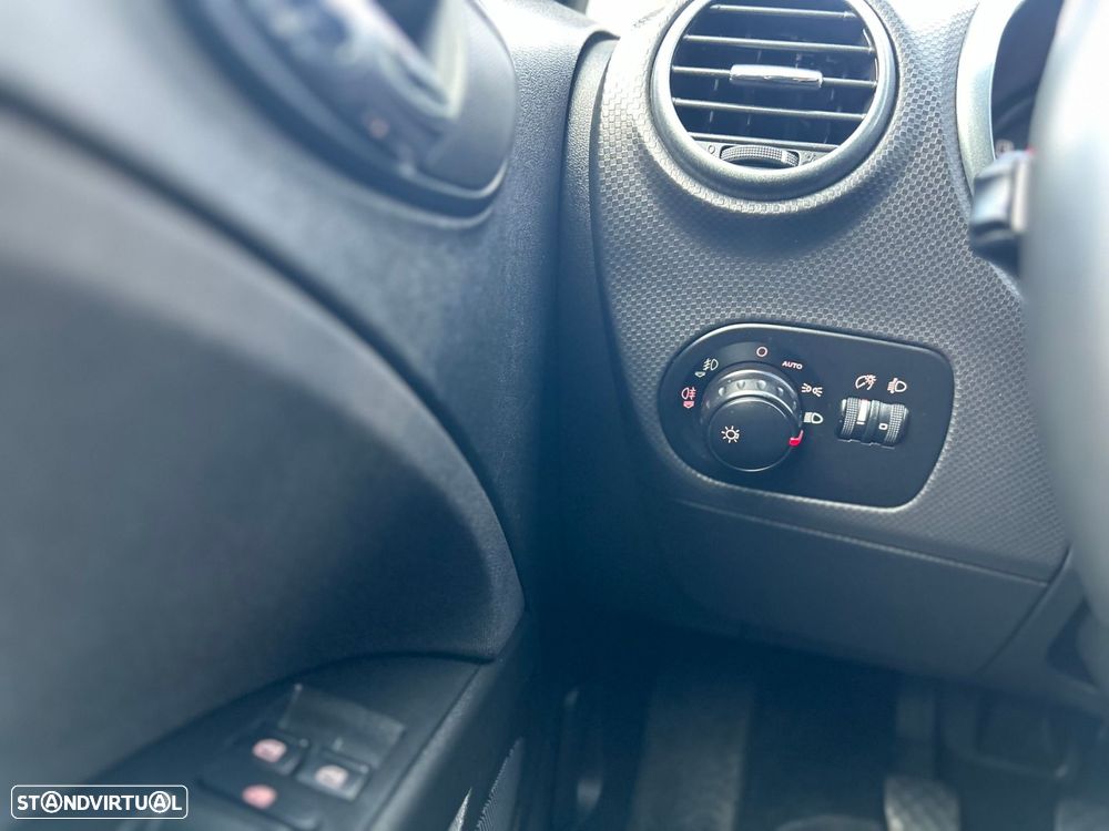 SEAT Leon 2.0 TDI FR - 17