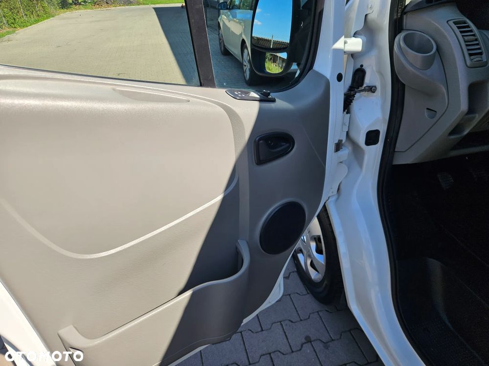 Renault Trafic - 14