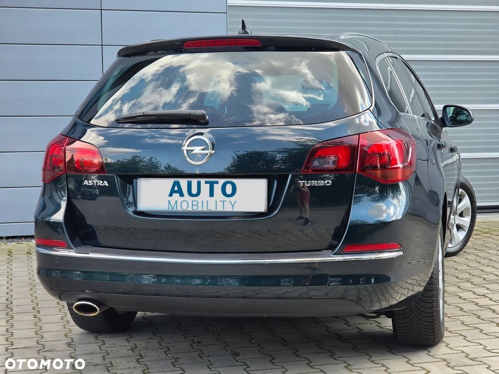 Opel Astra 1.4 Turbo Exklusiv - 4