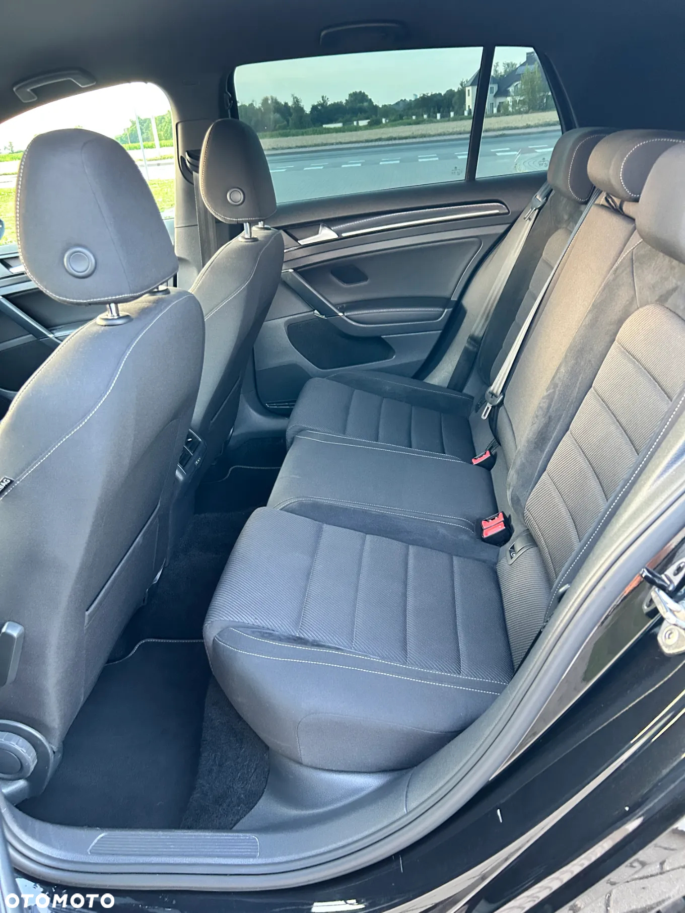 Volkswagen Golf VII 2.0 TSI BMT 4Mot R DSG - 11