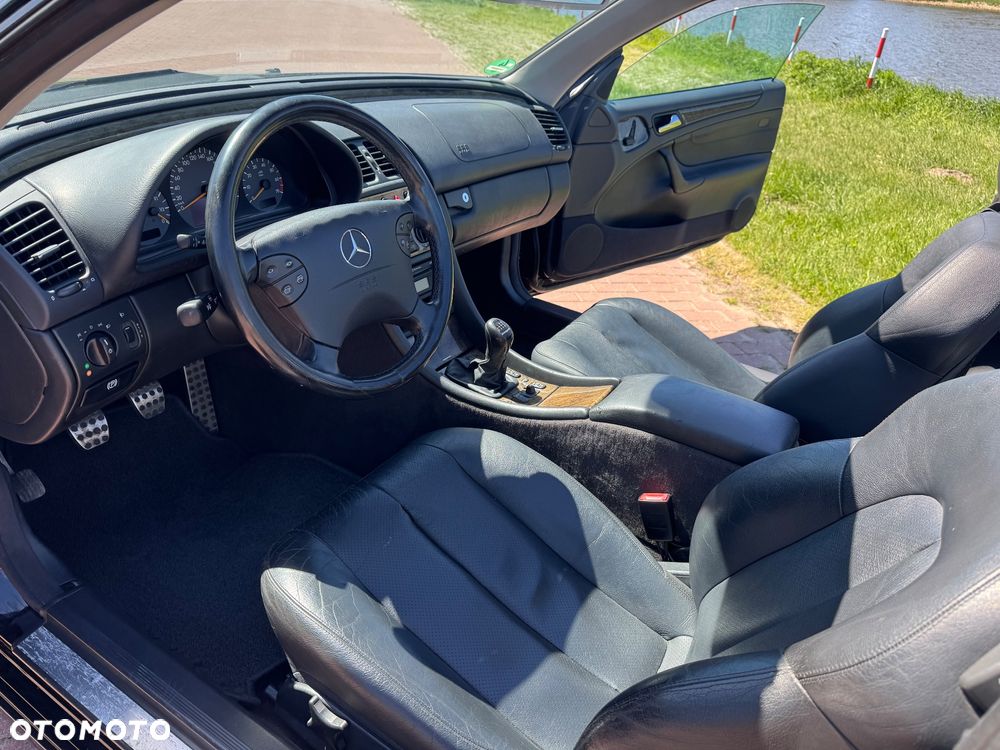 Mercedes-Benz CLK - 17