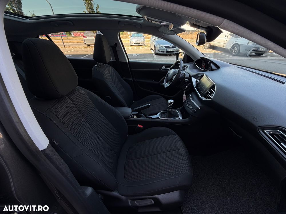Peugeot 308 PureTech 130 Stop & Start Style - 8
