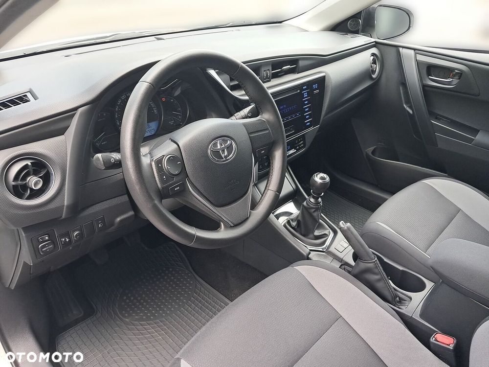 Toyota Auris 1.33 VVT-i Active - 5