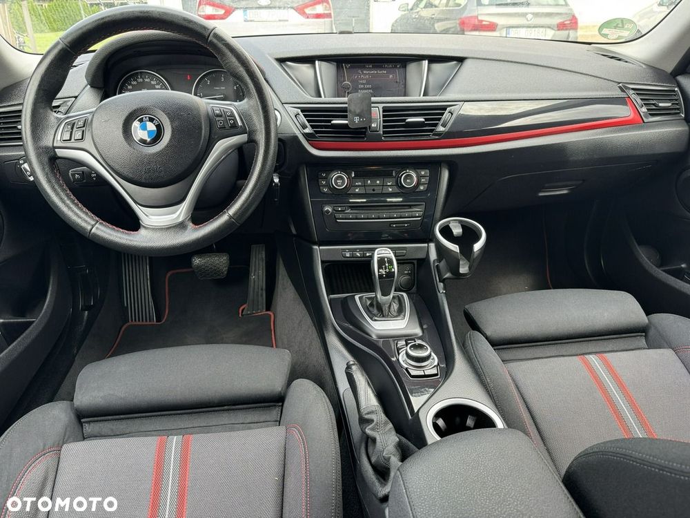 BMW X1 sDrive18d Sport Line - 24