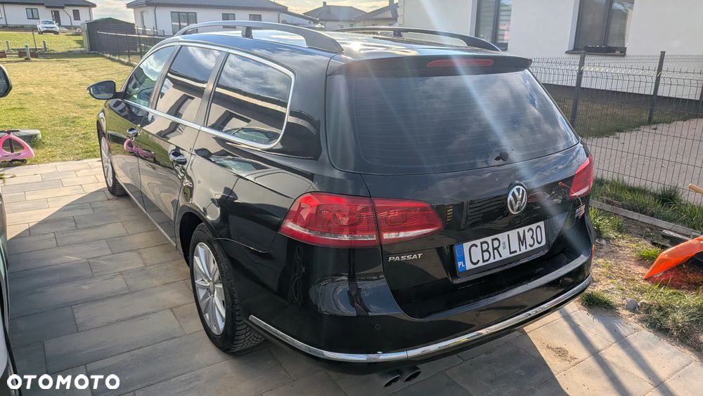 Volkswagen Passat 2.0 TDI DPF BlueMotion Technology Comfortline - 4