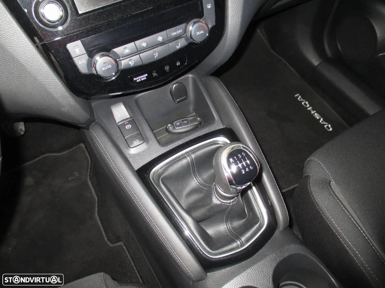 Nissan Qashqai 1.5 dCi N-Connecta - 14