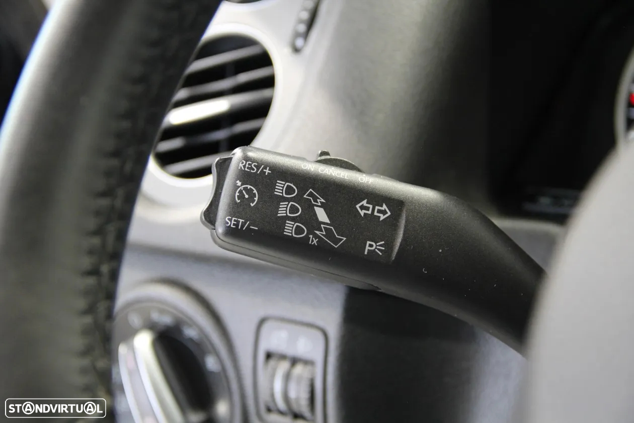 VW Tiguan 2.0 TDi Sport BlueMotion - 12