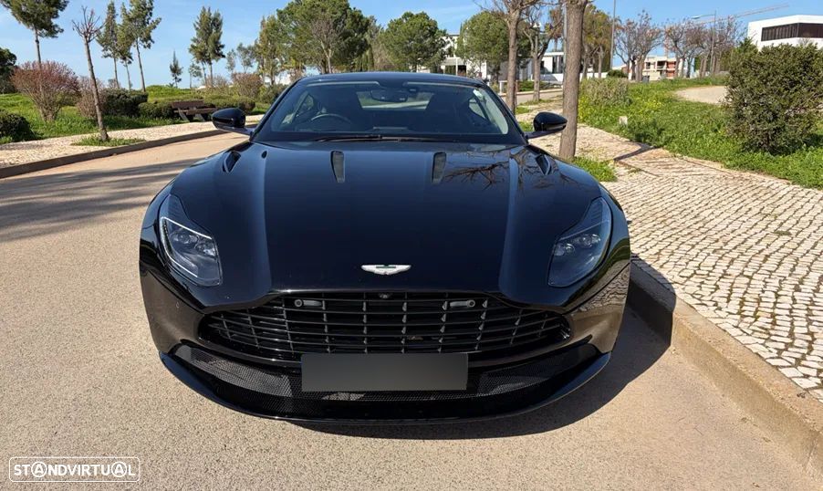 Aston Martin DB11 Coupé V12 Auto - 5