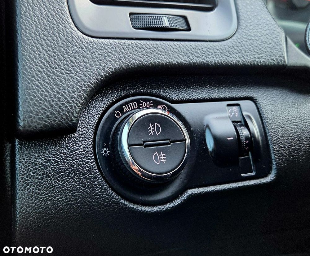Opel Insignia 2.0 CDTI Automatik 150 Jahre - 20