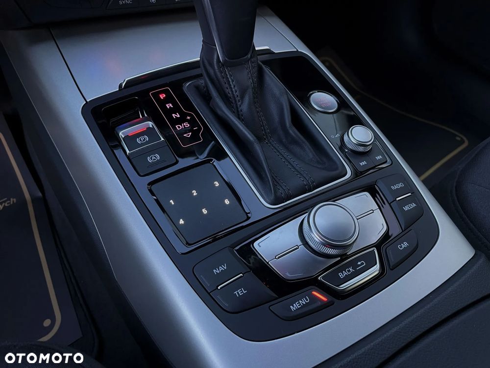 Audi A6 Avant 2.0 TDI Ultra S tronic - 33