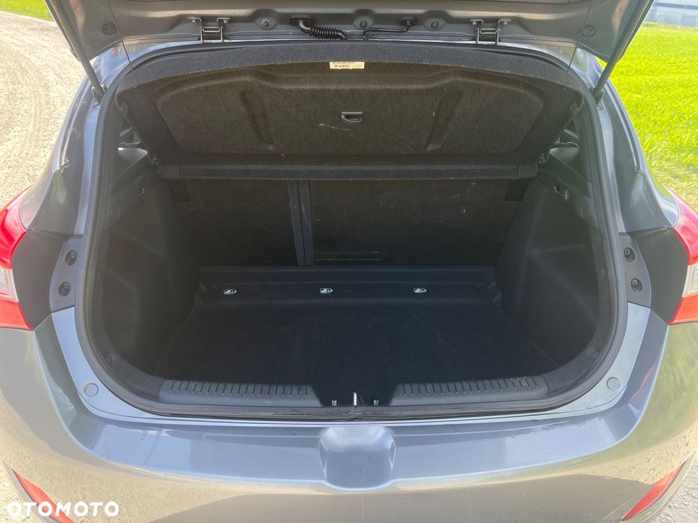 Hyundai i30 1.4 CRDi Trend - 9