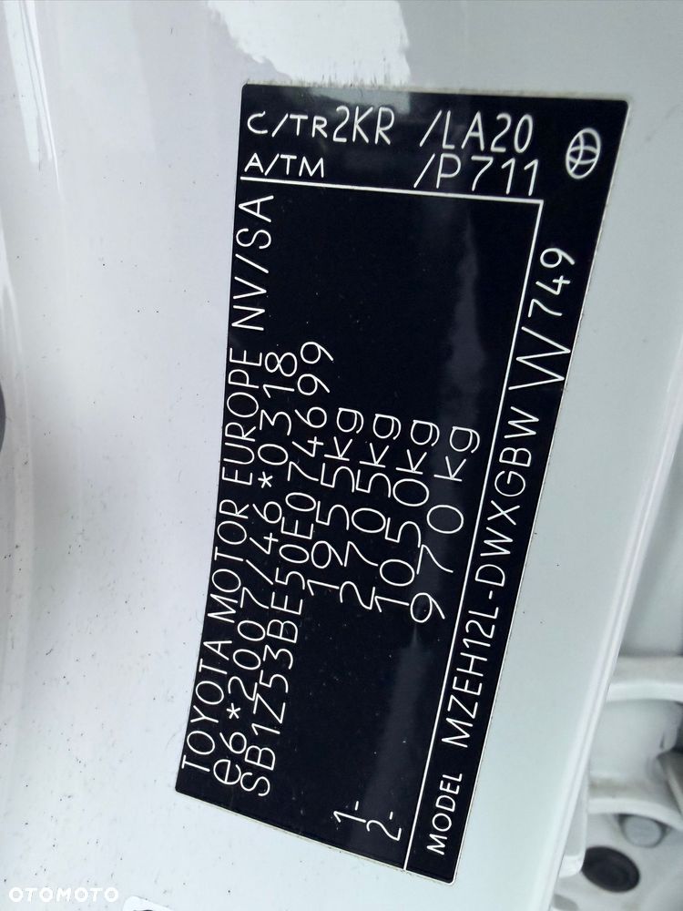 Toyota Corolla 2.0 Hybrid Comfort - 22