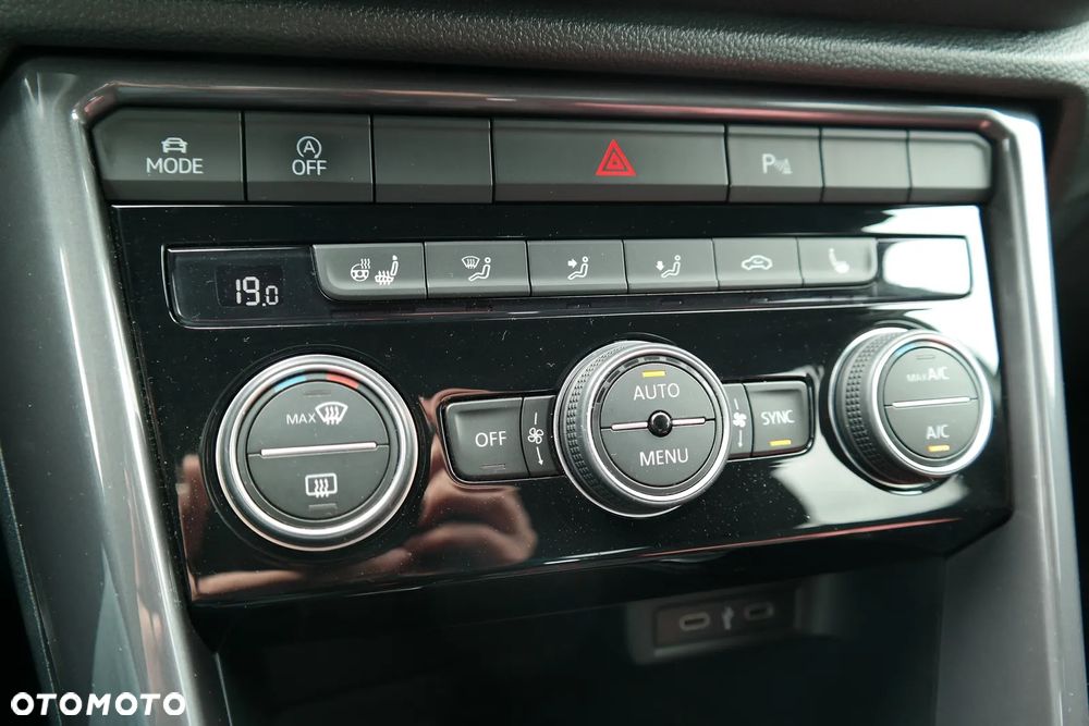 Volkswagen T-Roc 1.5 TSI ACT Premium DSG - 35