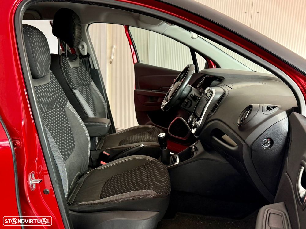 Renault Captur 0.9 TCE Exclusive - 19