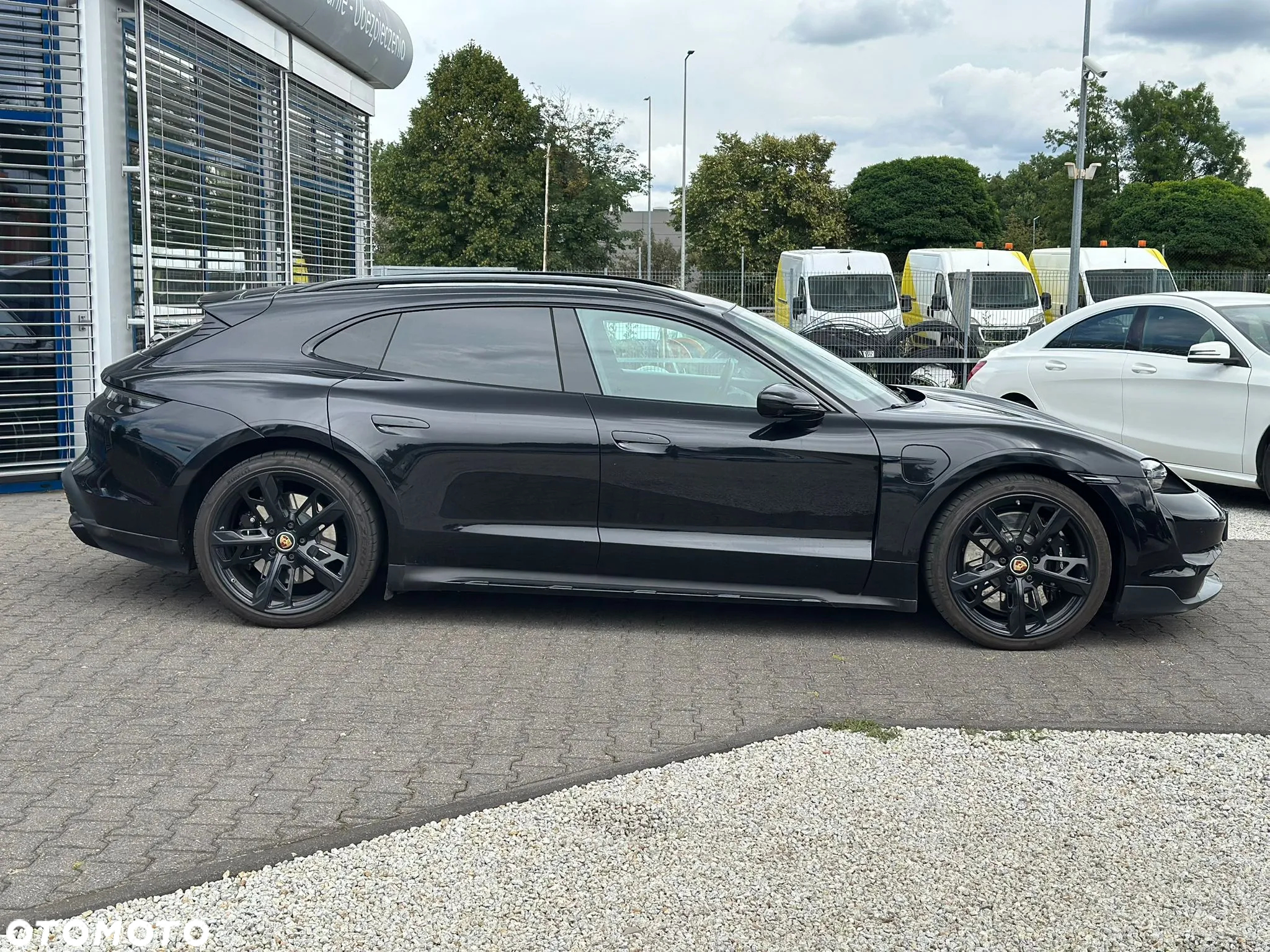Porsche Taycan Turbo Cross Turismo - 9