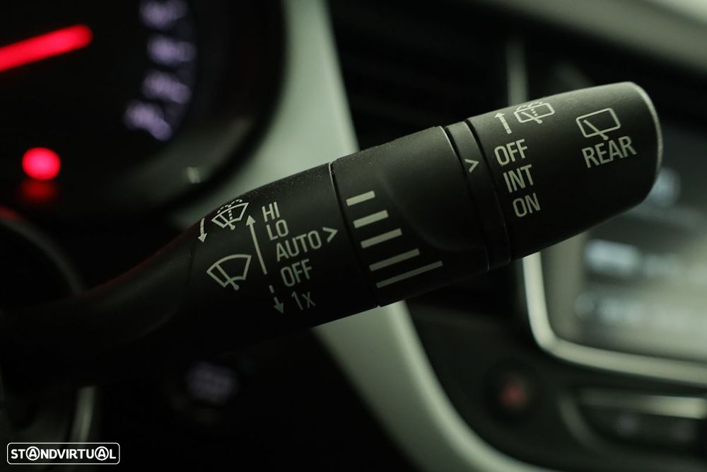 Opel Crossland 1.2 T Design & Tech - 16