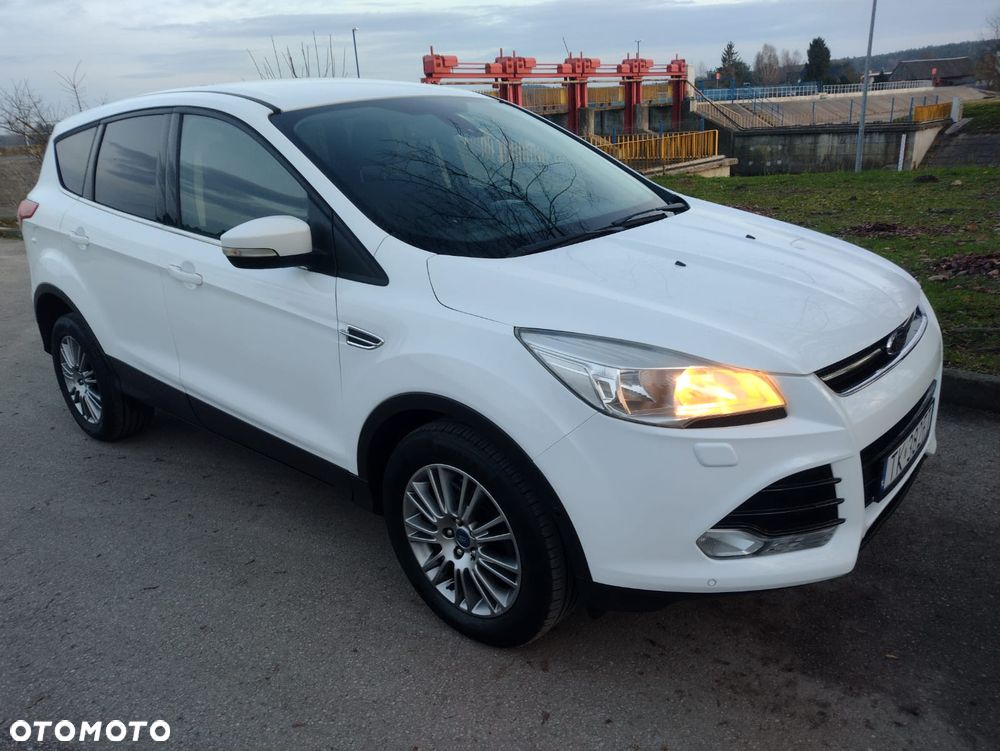 Ford Kuga 2.0 TDCi 2x4 Titanium - 5