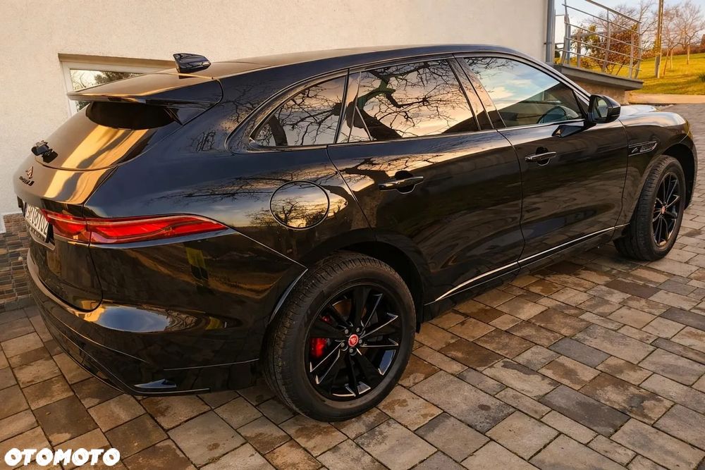 Jaguar F-Pace P250 AWD R-Dynamic Black - 5