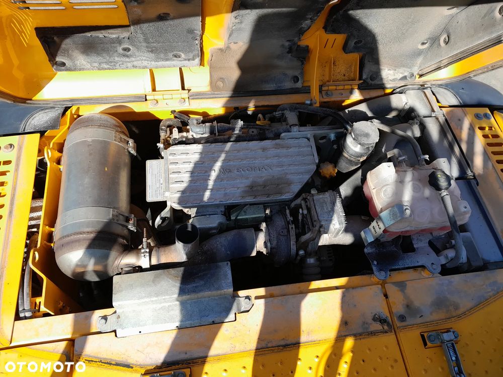 JCB JS145W - 28