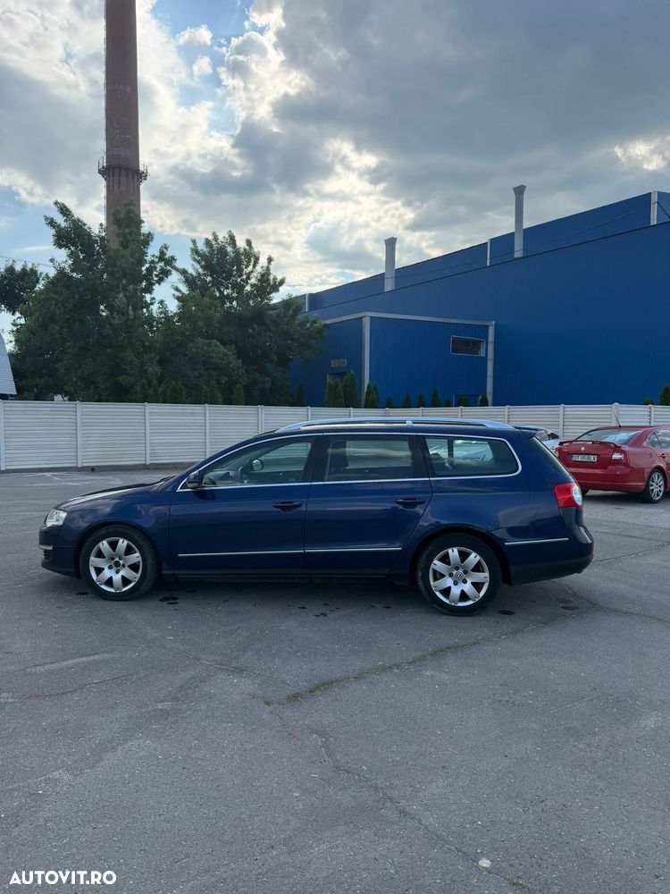 Volkswagen Passat 2.0 TDI Trendline DPF 4Motion - 6