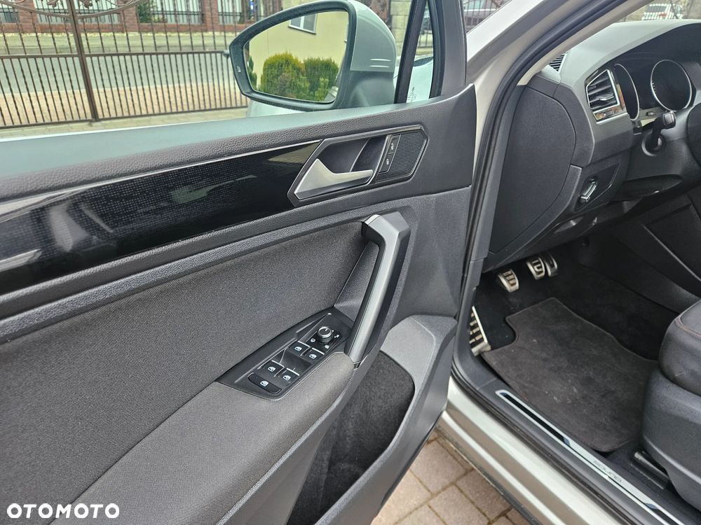 Volkswagen Tiguan 2.0 TDI SCR (BlueMotion Technology) Sound - 16