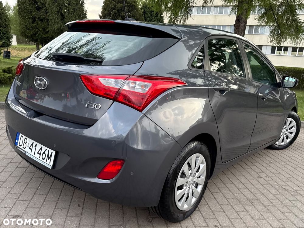 Hyundai i30 blue 1.6 CRDi Passion - 23