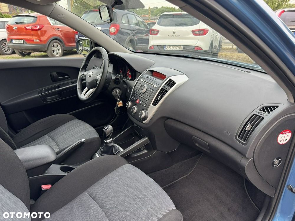 Kia Ceed 1.4 CVVT Vision - 16