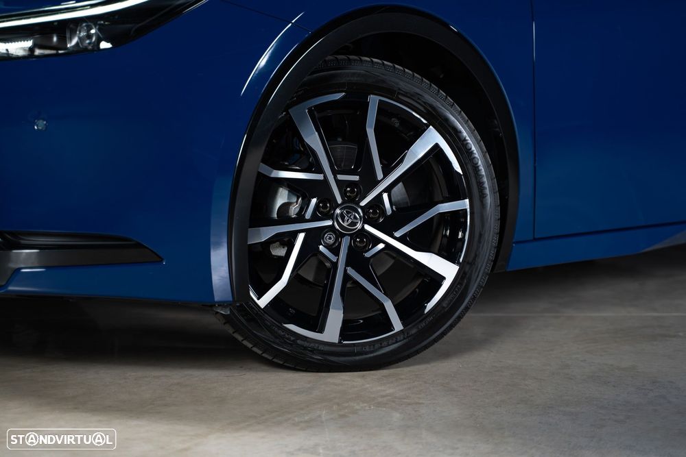 Toyota Prius 2.0 Plug-in Luxury - 7