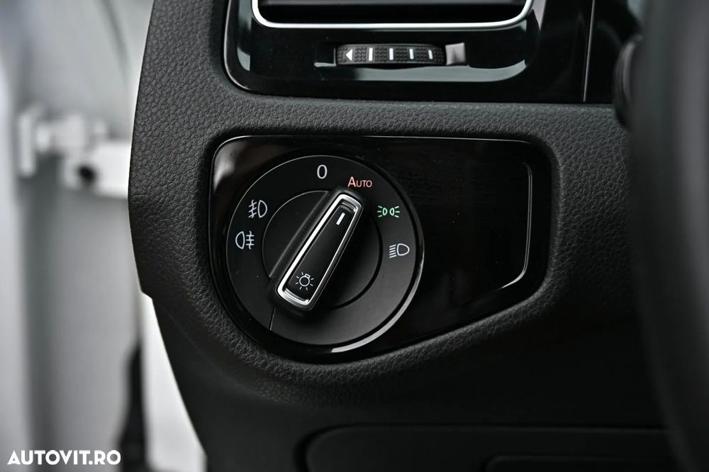 Volkswagen Golf 1.4 TSI DSG Highline - 26