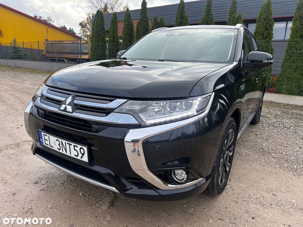 Mitsubishi Outlander 2.0 4WD Top - 7