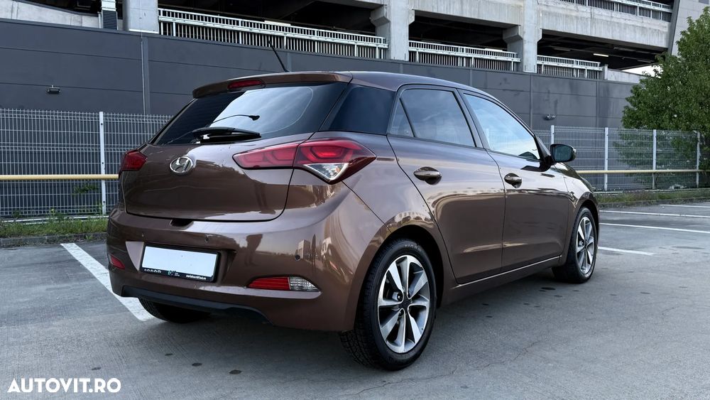 Hyundai i20 1.2 Highway - 4