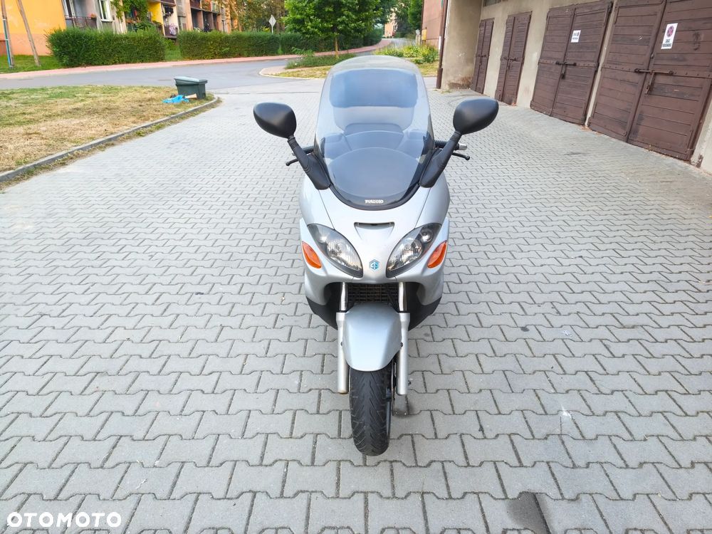 Piaggio X9 - 2