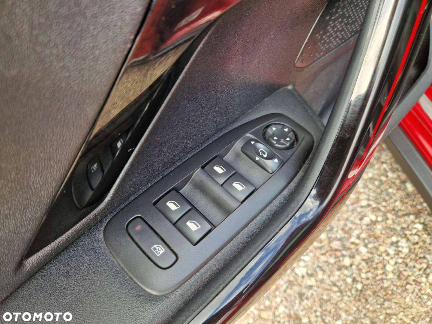 Peugeot 2008 PureTech 130 Stop&Start GT-Line Edition - 9