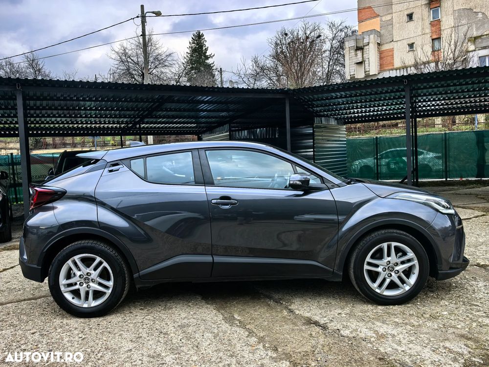 Toyota C-HR Hybrid Business-Edition - 11